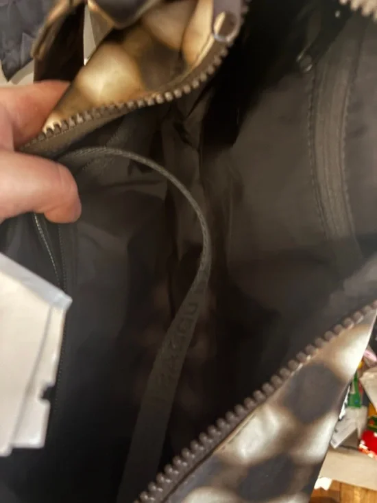 BAGGU Medium Crescent in Blurred Gingham - Picture 3 of 3